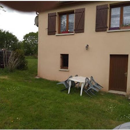 Appartamento Chez Yannick Oradour-sur-Glane Esterno foto
